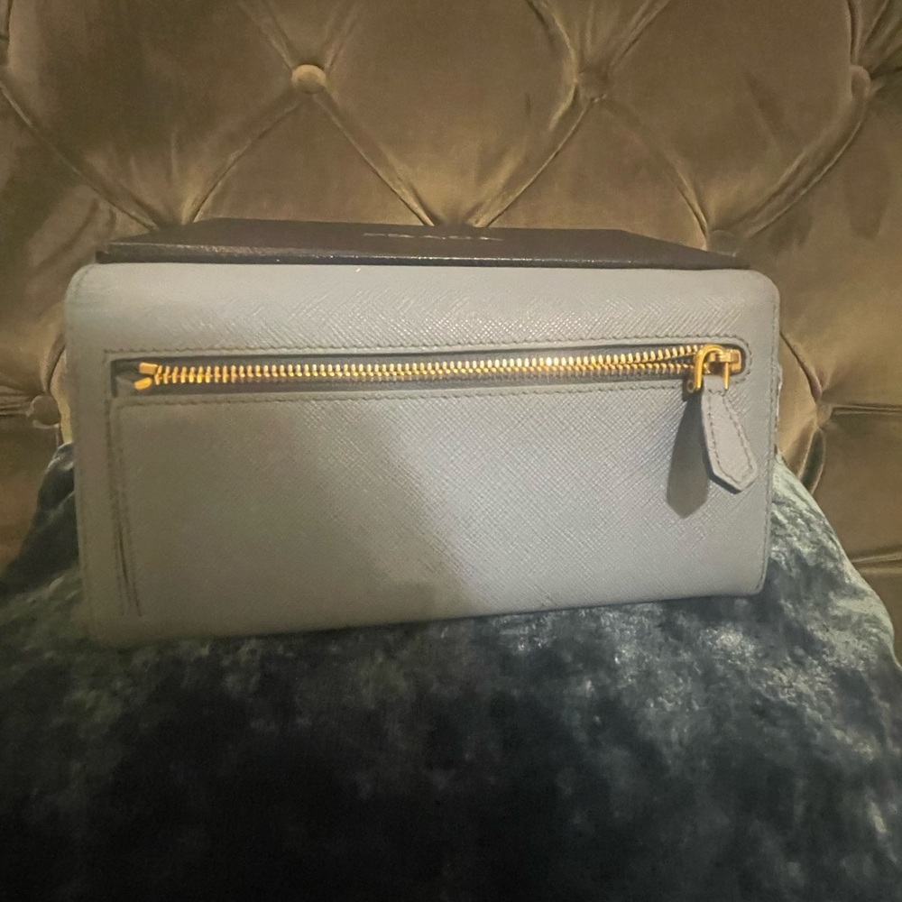 Authentic Prada Saffiano Wallet - Picture 5 of 12